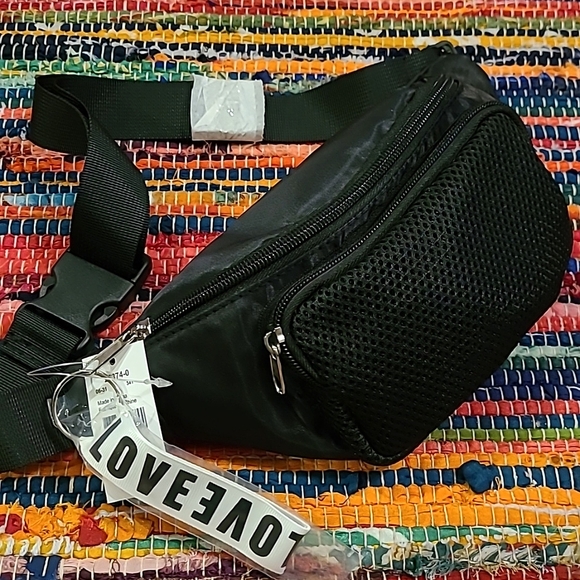 Claire's Black Hip Bag Organizer Side Sling Fanny Pack Bum Bag NWTs! 🖤 - Picture 12 of 14